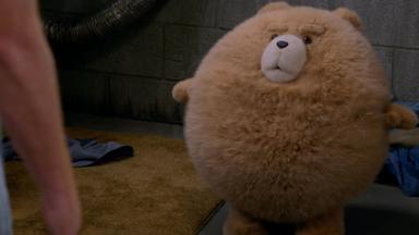 Ted: La serie 2x7