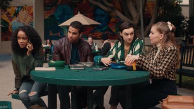 Love, Victor 3x6