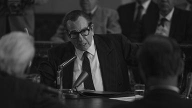 Life, Larry and the Pursuit of Unhappiness: An Almost History of America 1x3