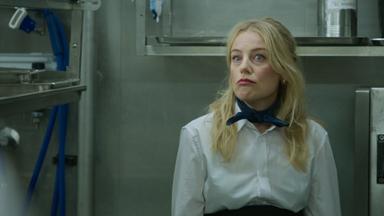 Amor y anarquía 2x5