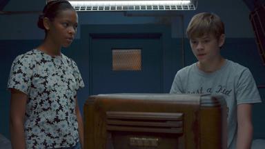 Secretos en Sulphur Springs 2x6