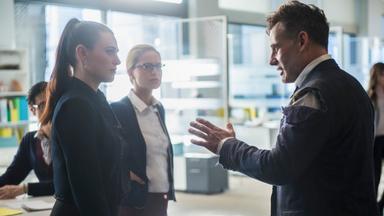 Supergirl 3x12