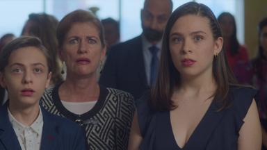 Madre sólo hay dos 2x8