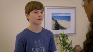 Secretos en Sulphur Springs 2x8