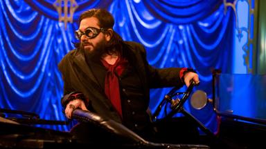 Lo que hacemos en las sombras 3x3