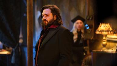 Lo que hacemos en las sombras 3x6