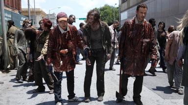The Walking Dead 1x2