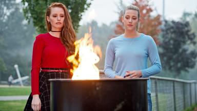 Ver Riverdale 1x3 Online Gratis - GNULA