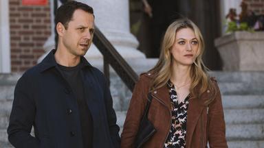 Sneaky Pete 1x2